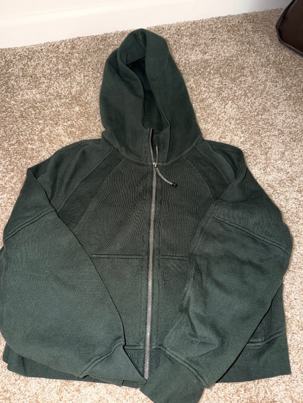 Lululemon XS/S Full Zip Cropped Scuba Dark Forest